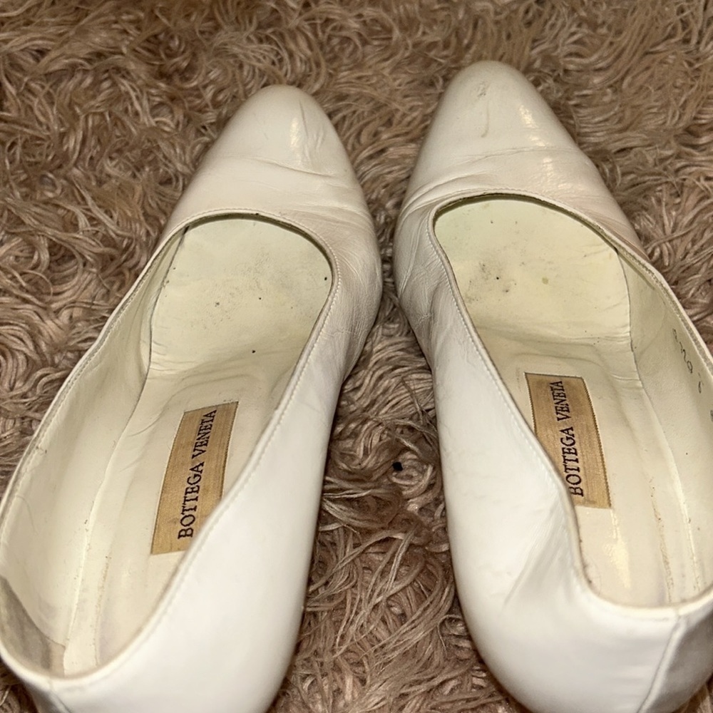BOTTEGA VENETA WHITE PUMPS - Picture 3 of 8